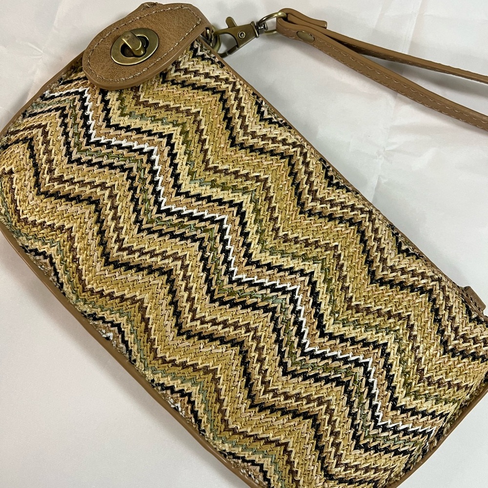 Joy Susan Zigzag Patterned Clutch Crossbody in Tan and Brown NWOT